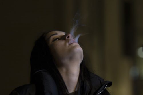 Vaping Cannabis vs. Smoking A Joint, Which Is Better For You