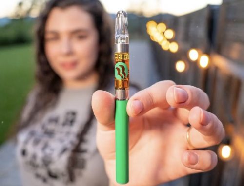 Grassdoor Weed Delivery Now Offering Buddies Brand Liquid Diamonds Live Resin Vapes and Capsules