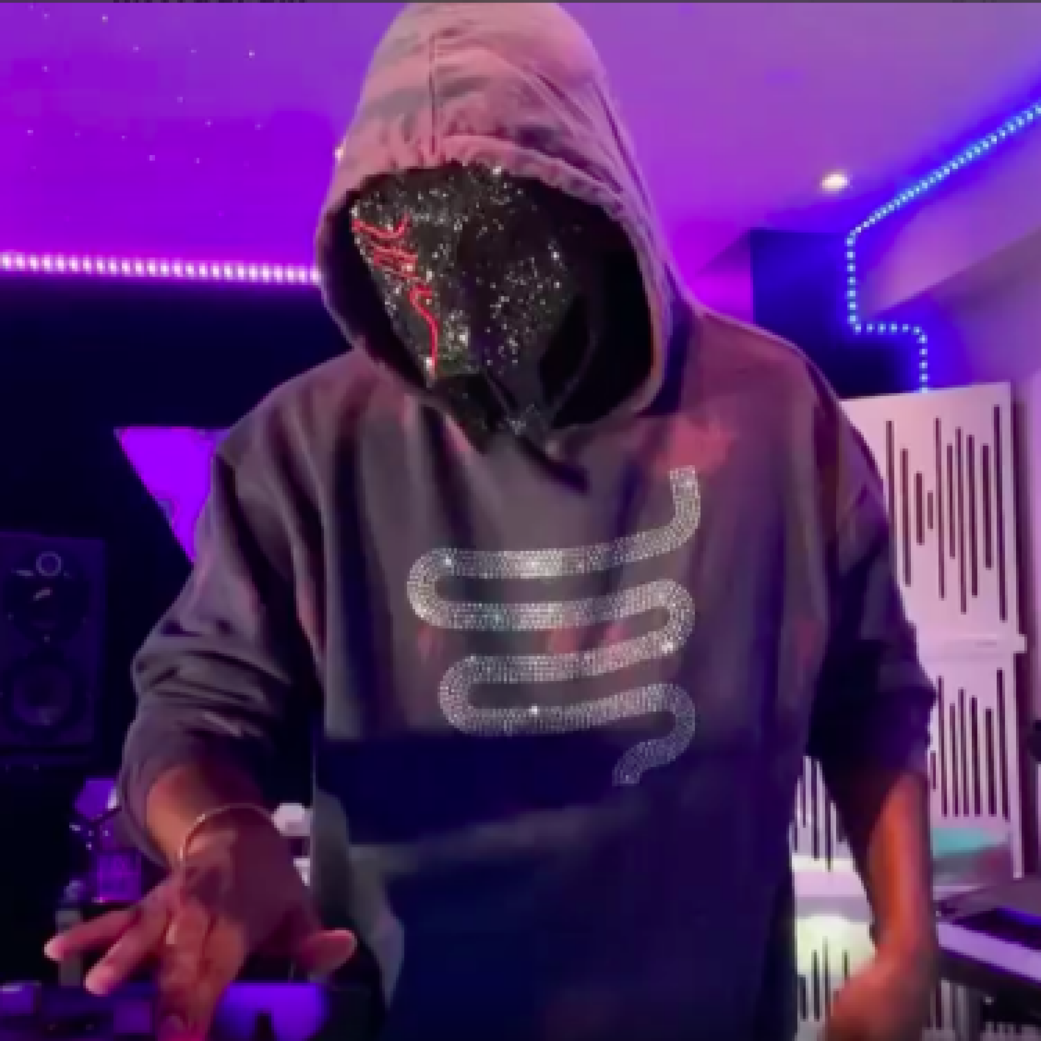 Timbaland Releases NFTs Composed From His Upcoming EP, Opera Noir