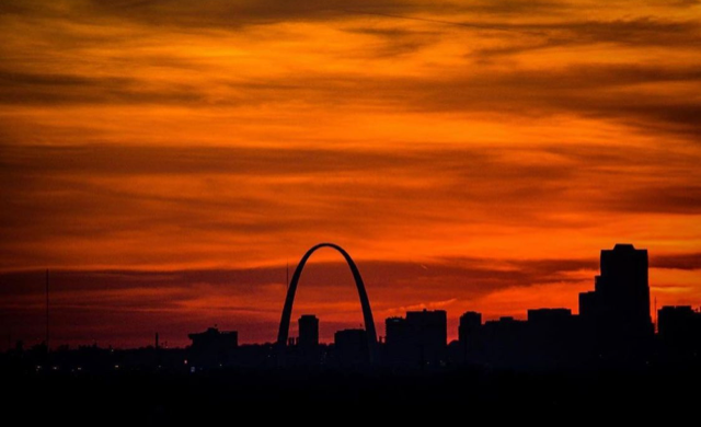 St. Louis Lawmakers Approve Bill to Decriminalize Cannabis Possession and Cultivation with Unanimous Decision