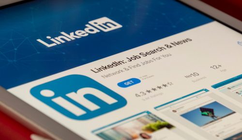 how music artists can use linkedin