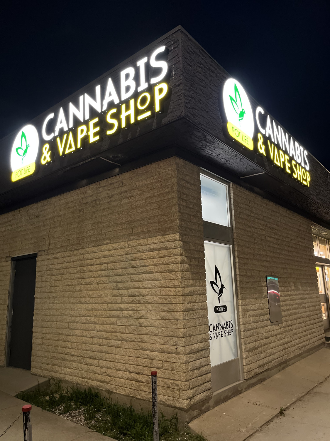 Canada Has 3400 Cannabis Retail Stores