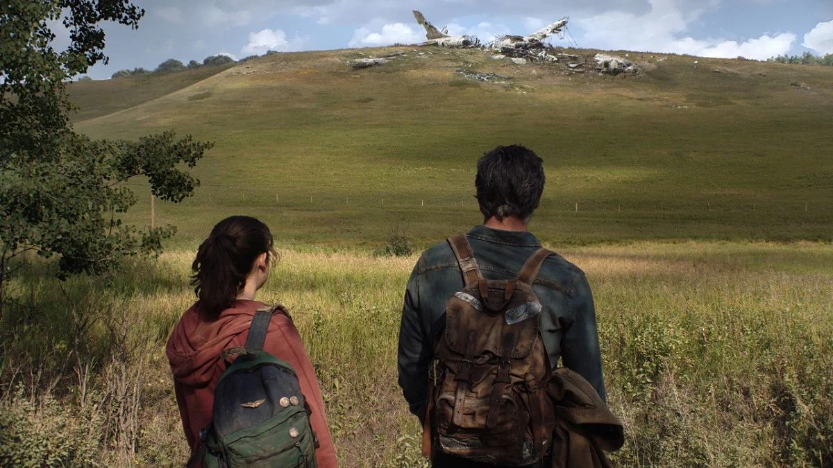 Bella Ramsey as Ellie and Pedro Pascal as Joel in HBO's The Last of Us.