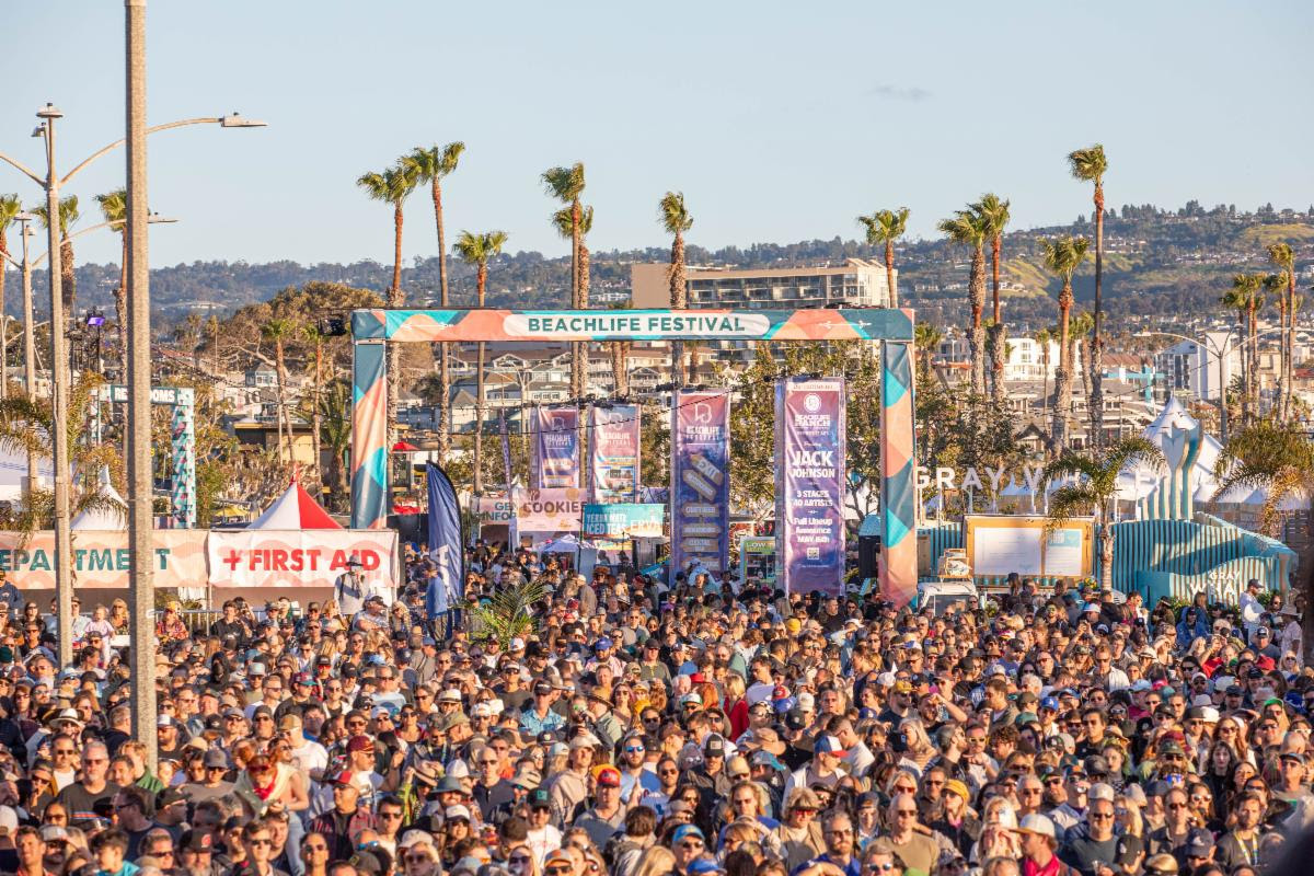 What It Was Like Attending Redondo S Beachlife Festival For The First Time