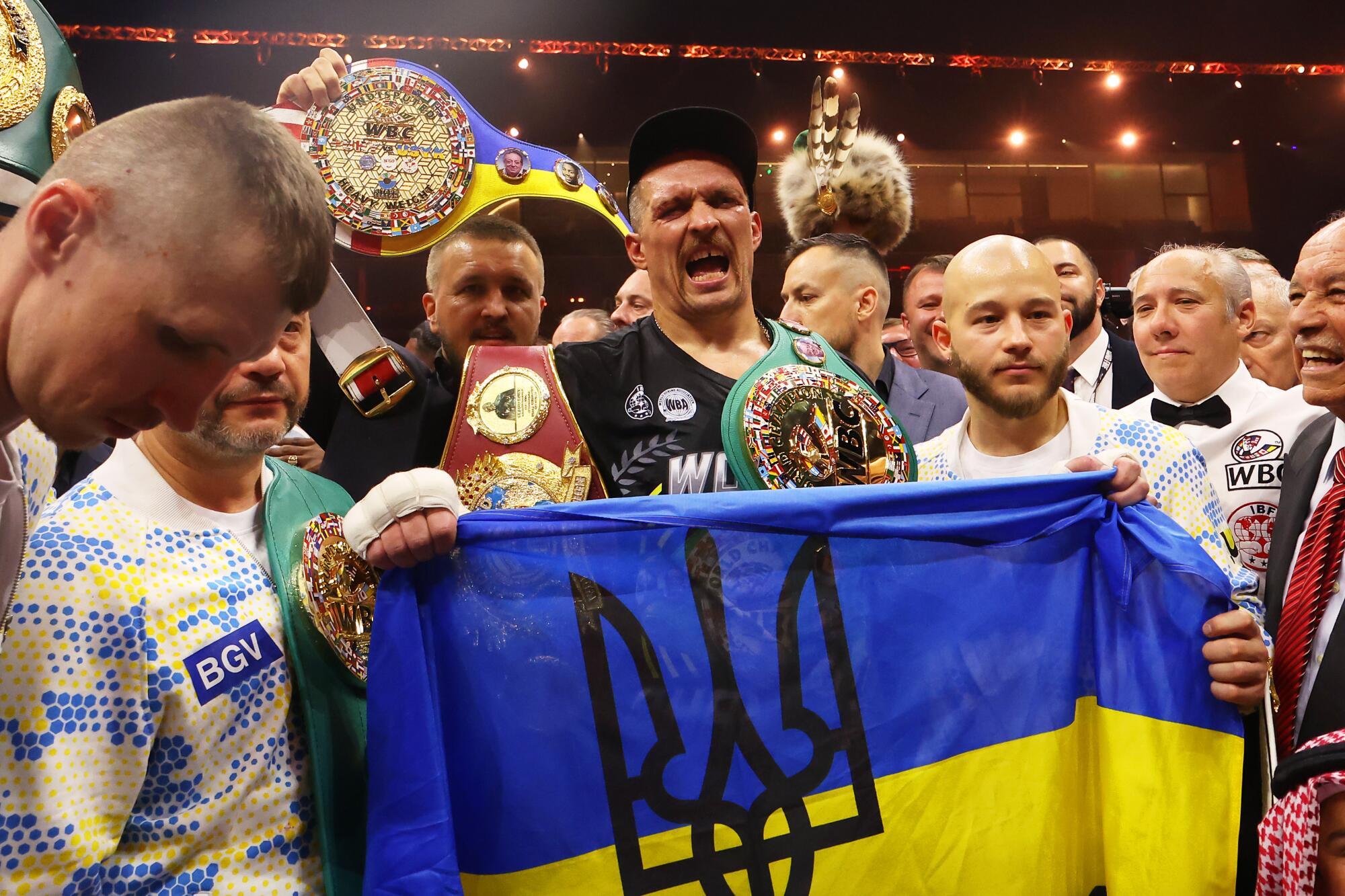 Usyk Crowned First Undisputed Heavyweight Boxing Champion in 25 Years