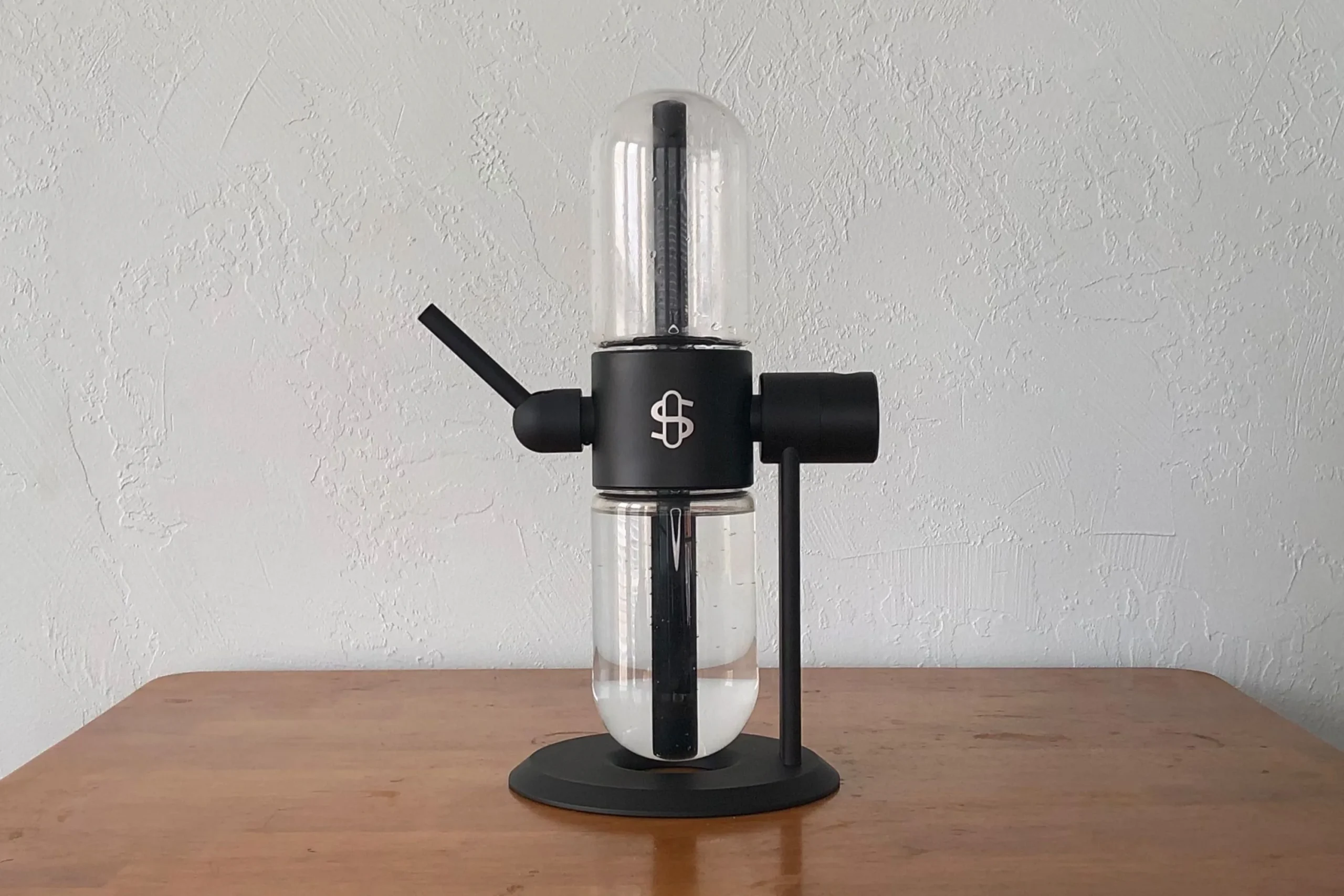 5 Benefits of Gravity Bongs: Efficient Consumption with Minimal Cannabis