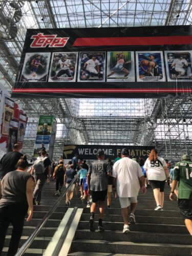 he inaugural Fanatics Fest came to the Jacob Javits Convention Center in New York City last weekend. Shockingly, something like Fanatics Fest has never happened to my knowledge. For those of you who may not have heard of the three day long event, the best way of describing it is a sports memorabilia convention, or maybe more accurately, the Comic Con for sports.