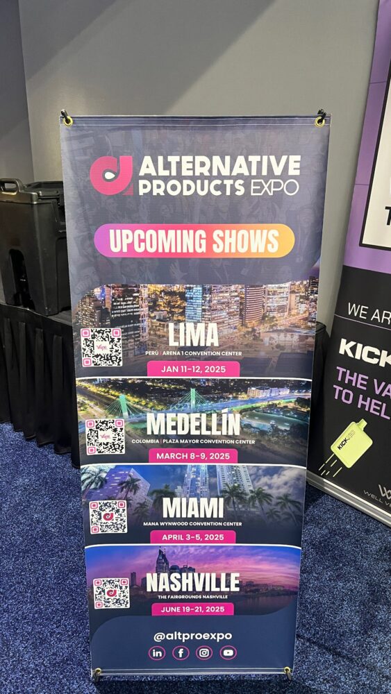 If you own a smoke shop or are thinking about breaking into the business, attending the Atlanta Alternative Products Expo at the Cobb Galleria Centre was an easy decision. 