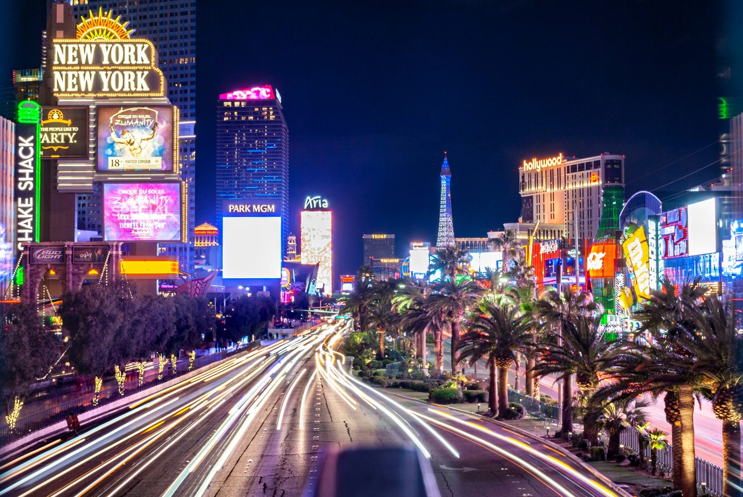 The Real Hustle Behind Las Vegas: Where to Find Daily Pay Opportunities Photo by David Vives on Unsplash