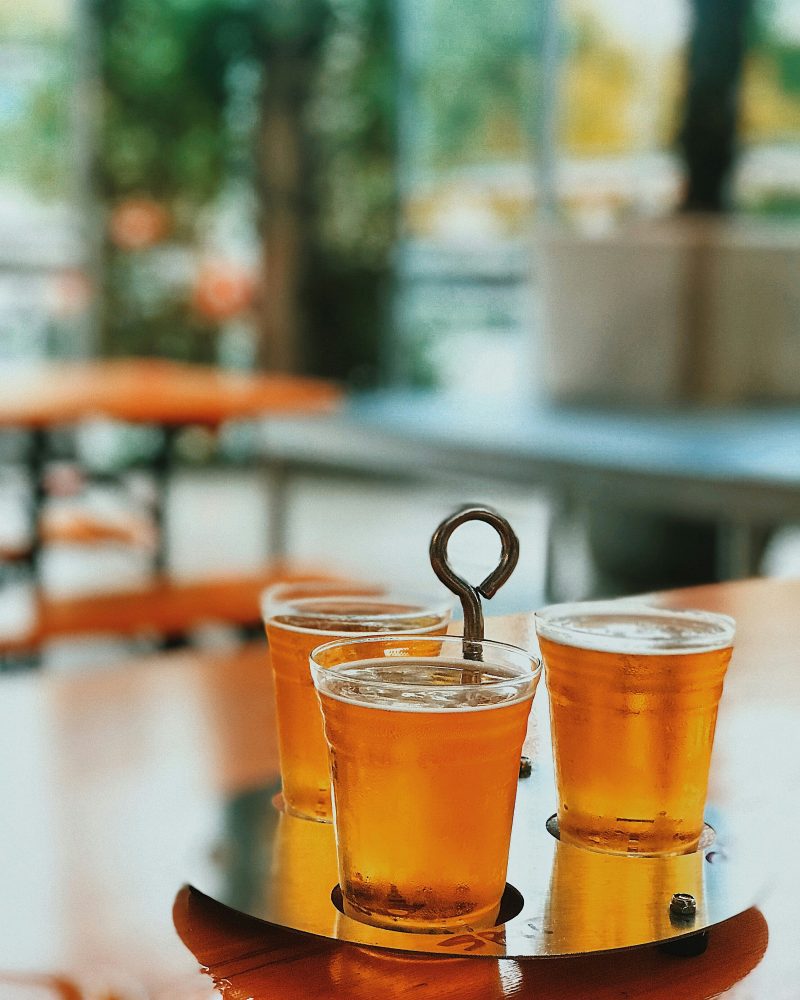 Best Places to Get Beer in Seattle (2025): Breweries, Beer Bars, Restaurants, and Can’t-Miss Venues---Photo by Dani Marroquin on Unsplash