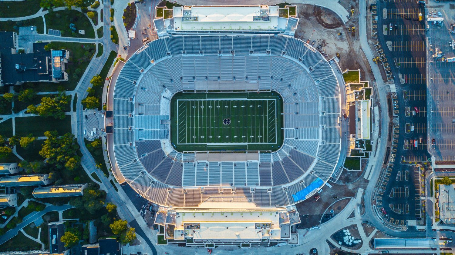 College Football Odds, Picks for 2025-26 Bowl Season: A Report In Partnership With Moonbet --- Photo by Alex Mertz on Unsplash