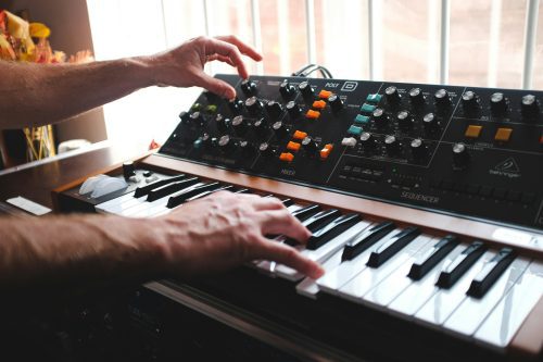 Music Production Apps and Tools to Learn Music in 2026 -- Photo by Federico Telesca on Unsplash