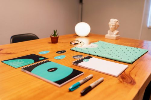 How Independent Creators Can Build a Brand Identity That Actually Stands Out - Photo by Slidebean on Unsplash