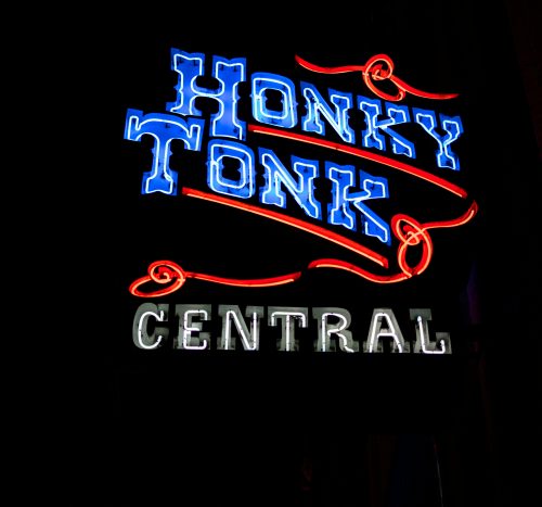 Tennessee Hemp Shops Are Facing a Massive Reset as New THCA Restrictions Approach - Photo by mana5280 on Unsplash