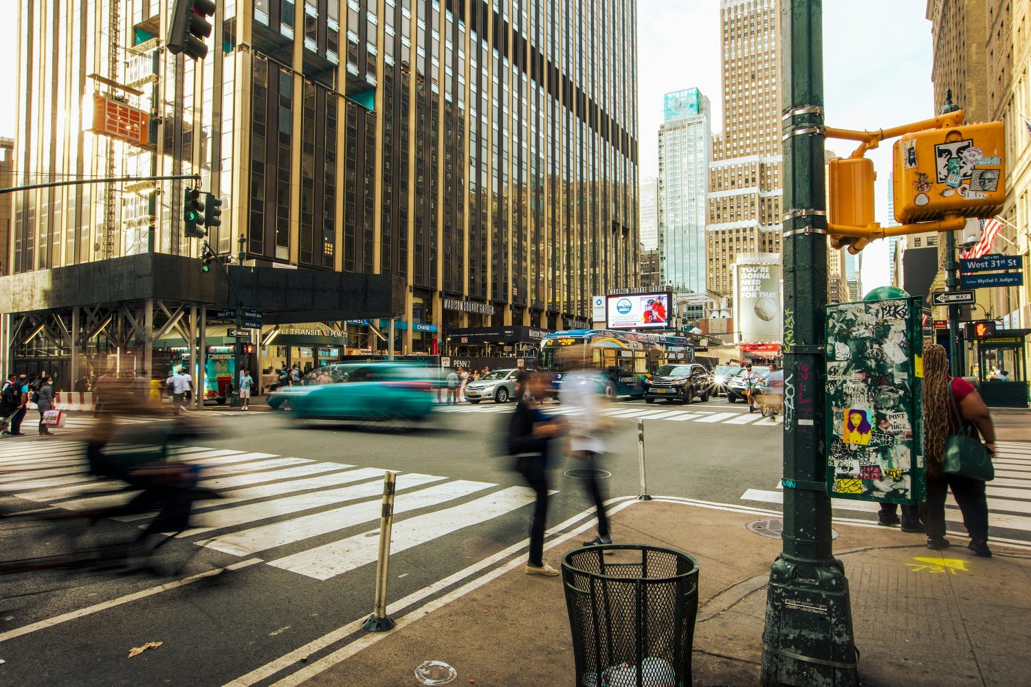 Spurs Stay Alive In NBA Finals With 115-111 Win Over Knicks In Game 3 At Madison Square Garden - Photo by Wabi Sabi on Unsplash