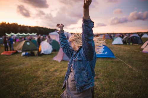 Dry Herb Vaporizers Worth Carrying Through a Festival Weekend in 2026 - Photo by Krists Luhaers on Unsplash