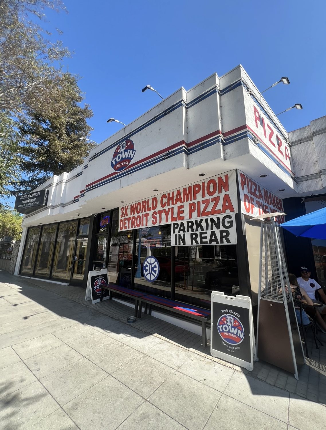 After Four Visits, D-Town Pizzeria Is Our Favorite Pizza in Los Angeles