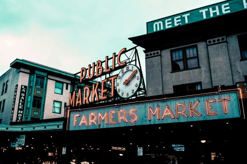 The Complete Seattle Seahawks Weekend Travel Guide: Where to Stay, Eat, Drink, and Explore - Photo by Ben Dutton on Unsplash