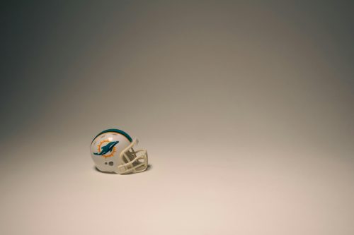 Las Vegas Raiders vs. Miami Dolphins: 2026 Week 1 Game Preview, Key Matchups and Prediction - Photo by César Hernández on Unsplash