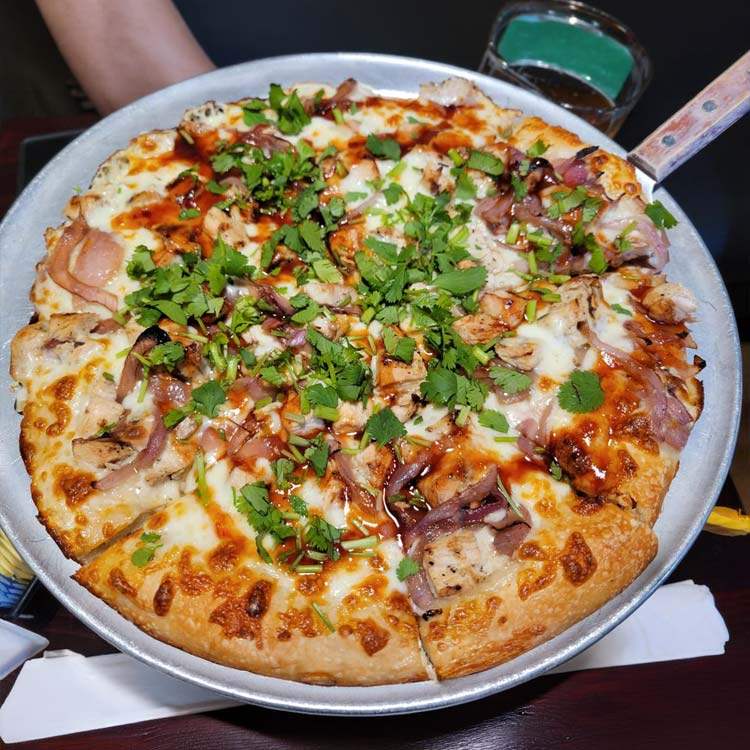 The 5 Best Pizza Spots In San Pedro, California To Check Out