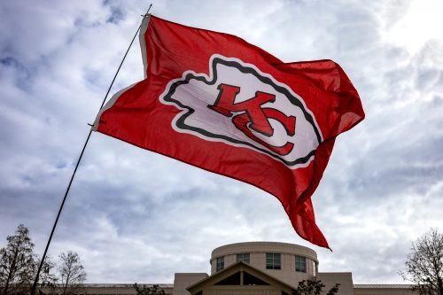 Raiders vs. Chiefs Week 4 Preview: Matchups, Odds and Prediction for AFC West Showdown - Photo by Mick Haupt on Unsplash
