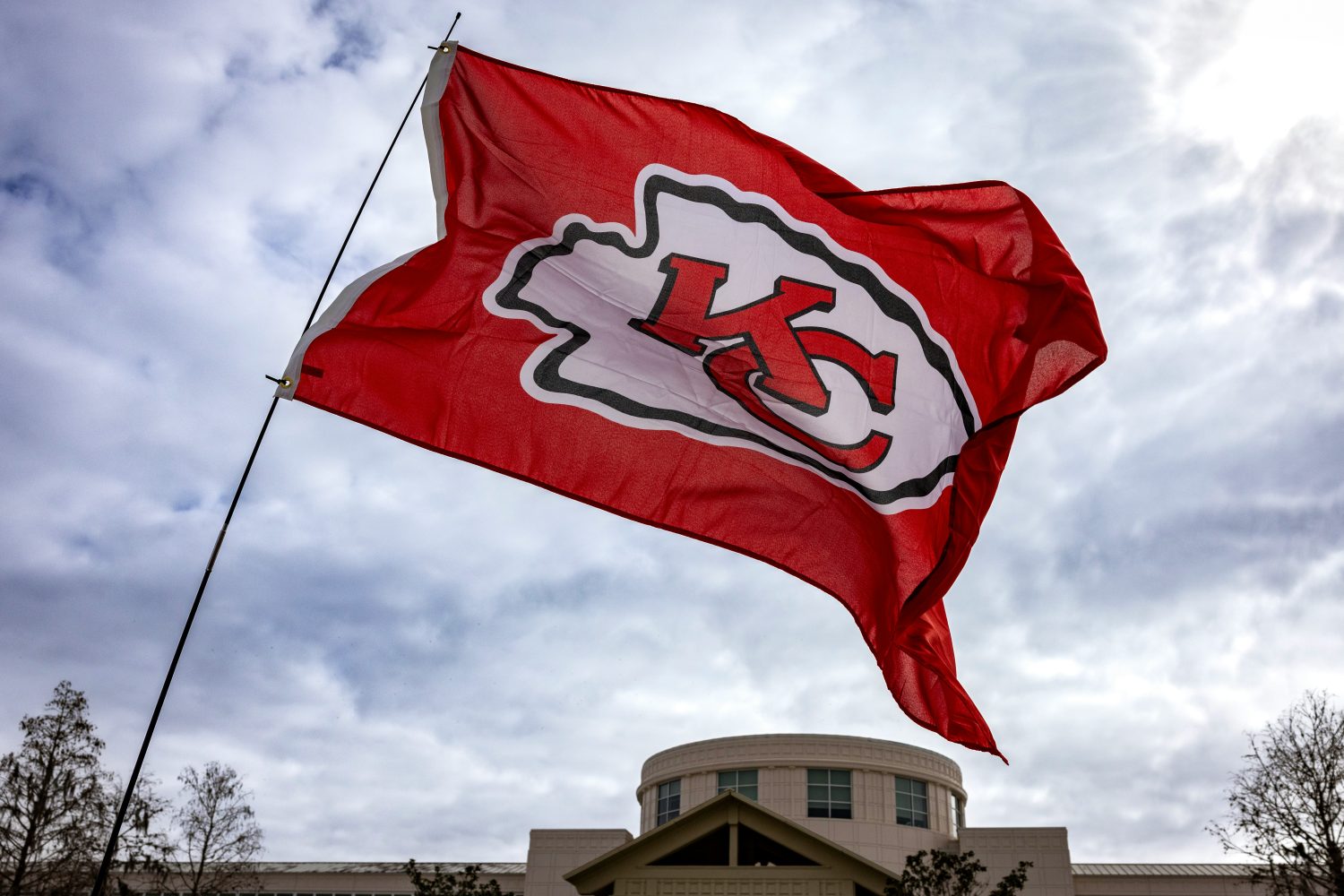Raiders vs. Chiefs Week 4 Preview: Matchups, Odds and Prediction for AFC West Showdown - Photo by Mick Haupt on Unsplash